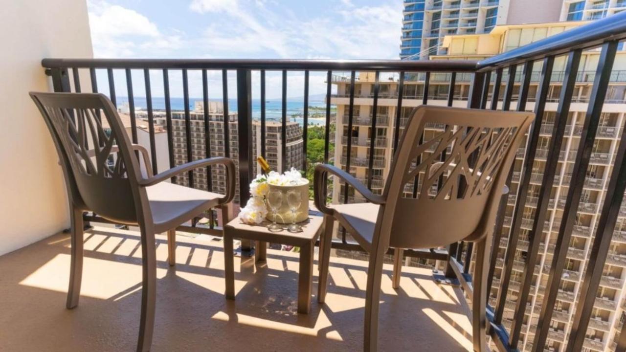 Private Condos In Waikiki, Private Car Rental Included, Beach Gear And Camping Gear Honolulu Exterior photo